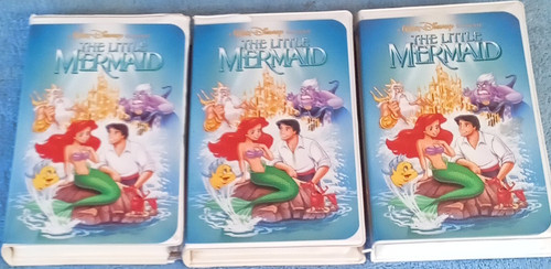 Walt disney home video - walt,