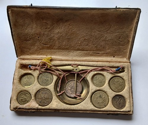 Antica bilancia gettoni - antica, a