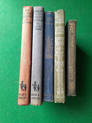 Vintage books l - 5,