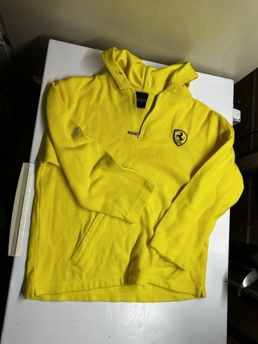 Felpa con cappuccio gialla
