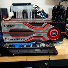 Due schede Gigabyte Radeon Hd
