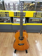 Chitarra acustica compatta