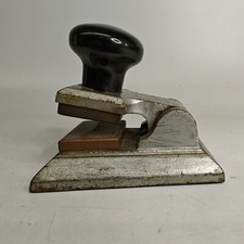 Antico timbro a secco in