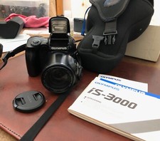 fotocamera analogica vintage Olympus IS-3000