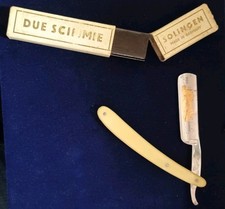 Rasoio mano libera 'Due Scimmie' Solingen, anni '50 con scatola originale 