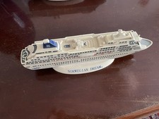 modellino nave da crociera