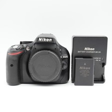 EXC - Nikon D5200 fotocamera