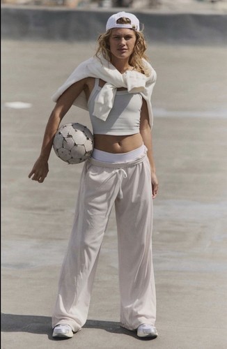Movement free people - movement,