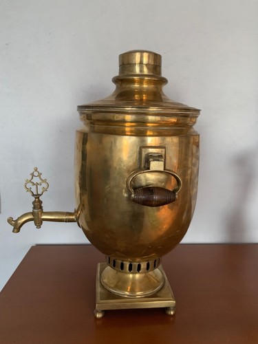 Antico samovar russo del - russo,