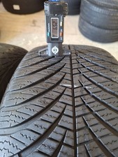 PNEUMATICI 215/60R17 96H