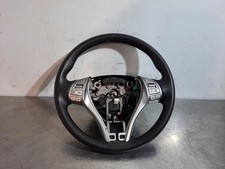 Volante Nissan Pulsar (C13)