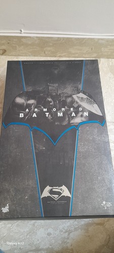 Hot toys batman superman - batman,