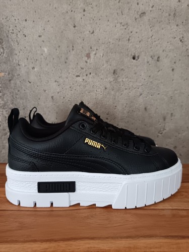 Nuove scarpe ginnastica - nuove, da