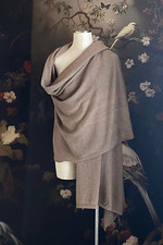 STOLA IN PURO CASHMERE – 100 % Made in Italy, 230 × 90 cm, 350 g BEIGE