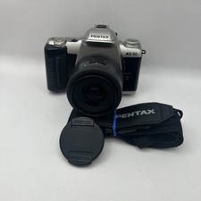 Pentax MZ-50 con obiettivo zoom 35-80 mm, fotocamera reflex pellicola 35 mm buon starter studente