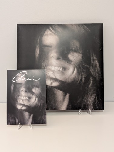 Signed ariana grande - signed, petal