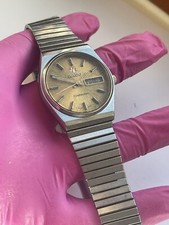 Bellissimo raro orologio da compagnia Rado con quadrante giorno e data AFFARE! W21