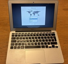 Apple MacBook Air A1465 metà