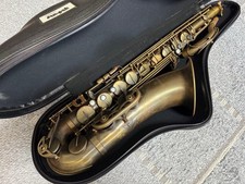 Ready-to-use tenor saxophone