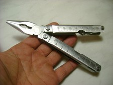 UTENSILE MULTIUSO NUOVO CON CUSTODIA