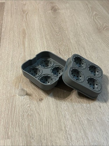 Amazon misshapen virus palla - virus,