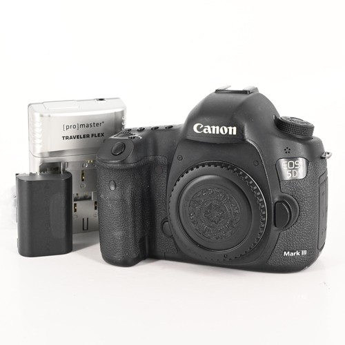 Canon eos mark iii 3mp - 5d,