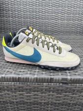 V RARA NIKE WAFFLE RACER