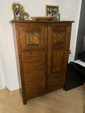 mobile/credenza per appassionati. 2 ante e 5 cassetti. Tenuto molto bene,