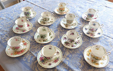 SERVIZIO 12tazze caffè SPECIAL FLOWERS of the month QUEEN'S ROSINA porcellana UK