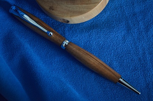 Penna sfera legno di - a,