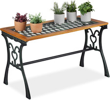 Tavolo da Giardino, Esterno