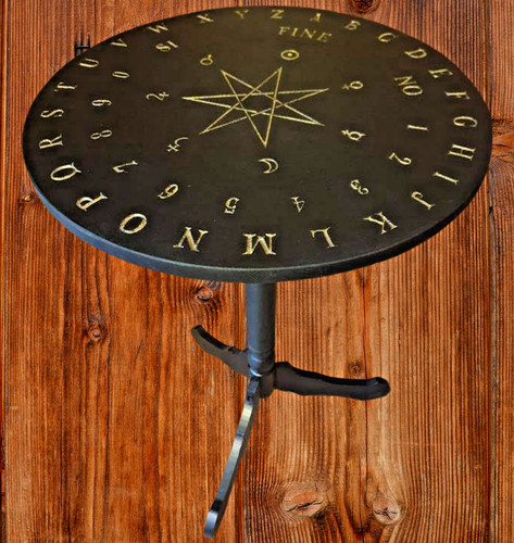 Tavolino seduta spiritica
