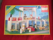 LEGO Town Breezeway Café