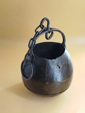 Antico secchiello pozzo ferro forgiato a mano . Misure 24 x 16 cm