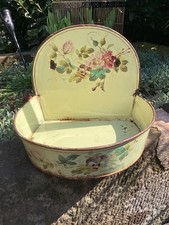 Ancienne bassine de fontaine