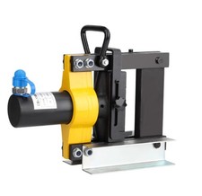 Piegatrice elettrica idraulica