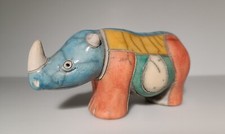 Ceramica Con Invetriatura Raku Rinoceronte Africano Policromo