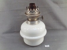 18ancienne lampe à pétrole