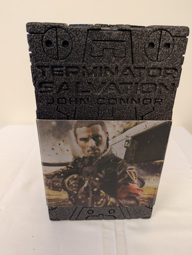 Hot toys terminator salvation - toys,