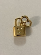 Charm louis vuitton - charm,