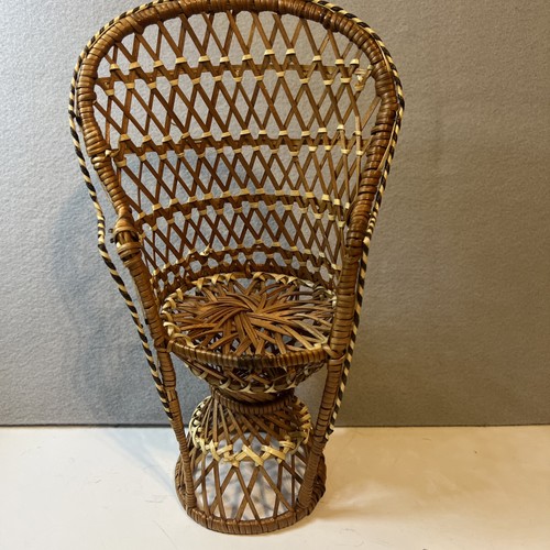 Sedia rattan con schienale - in,
