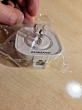 ADATTATORE TRIPOLARE PER