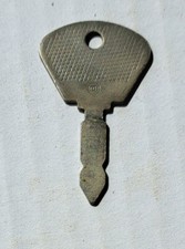 CHIAVE D'EPOCA  TRATTORE  CAMION  RARA  ORIGINALE !!  MISURE IN FOTO