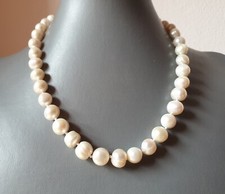 ?COLLANA DI PERLE VERE.  -ANNODATA-  COLLIER N° 82?