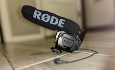 RØDE VideoMic Pro Microfono