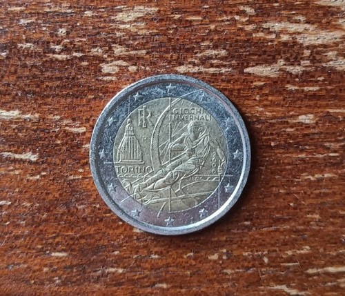 Moneta commemorativa due euro - due,