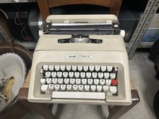Macchina da Scrivere Olivetti