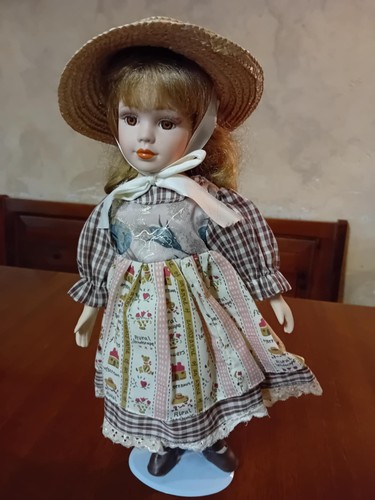 Splendida bambola alta - 40, cm