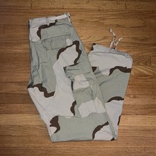Pantaloni cargo mimetici