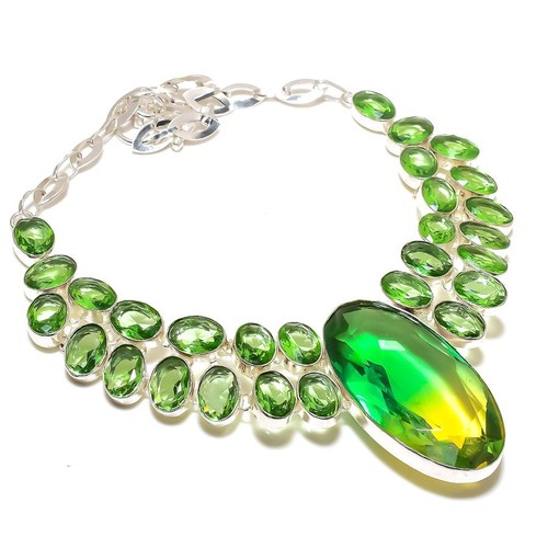 Collana con pietre - , preziose